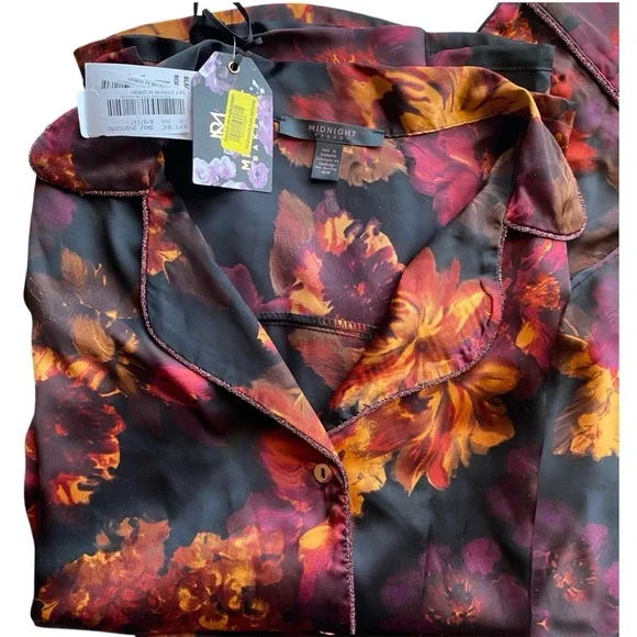 NWT Midnight Bakery Dylan Floral Print Satin Pajamas - Picture 6 of 10